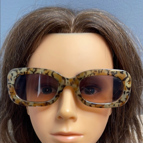 LC Lauren Conrad Bronxie Small Rectangle Sunglasses Tortoise Pattern Brown Lens - Picture 10 of 10
